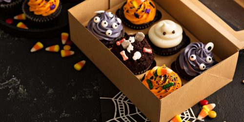 halloween-cupcakes-with-decorations-scaled-1.jpg halloween-cupcakes-with-decorations-scaled-1.jpg