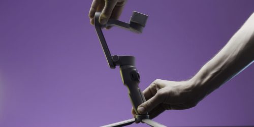 portable-video-camera-or-smartphone-electronic-stabilizing-system-action-close-up-of-male-hands-scaled-1.jpg portable-video-camera-or-smartphone-electronic-stabilizing-system-action-close-up-of-male-hands-scaled-1.jpg